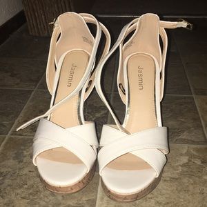 Jasmin White Wedges